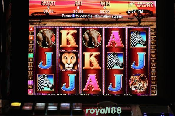 royal188 slide 1
